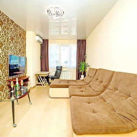 Alex Apartment Сеть апартаментов Бесконтактное заселение 24-7 Полтава Экстерьер фото
