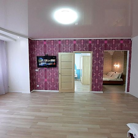Alex Apartment Сеть апартаментов Бесконтактное заселение 24-7 Полтава Номер фото