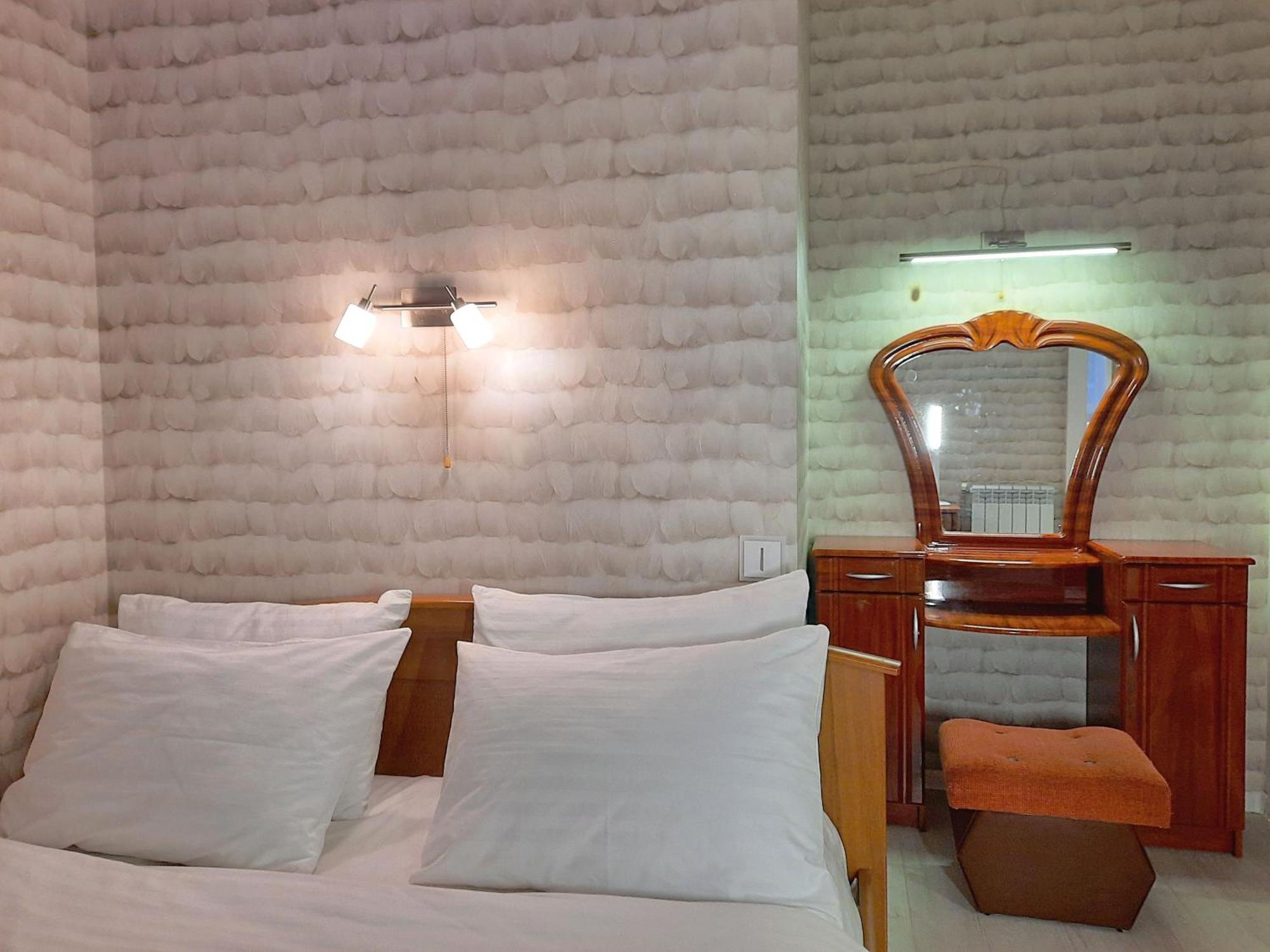 Alex Apartment Сеть апартаментов Бесконтактное заселение 24-7 Полтава Номер фото